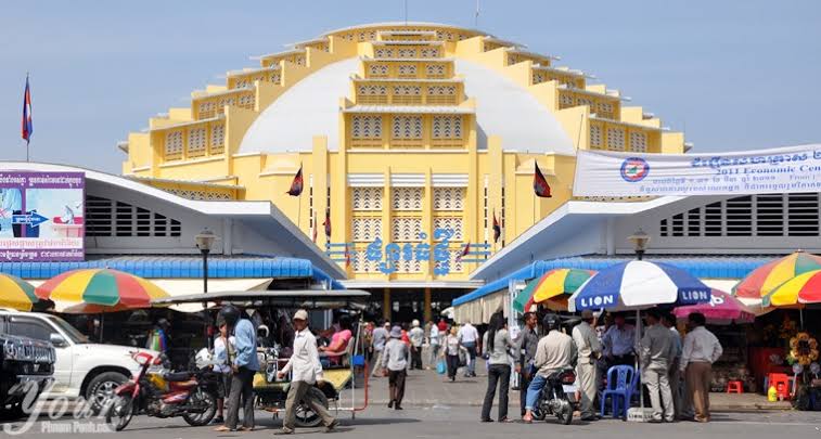 Central Market (Phsar Thmei)